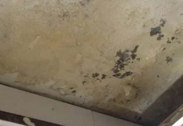 蚌埠市阳台漏水维修公司分享下蚌埠市卫生间渗水维修需要注意哪些问题。